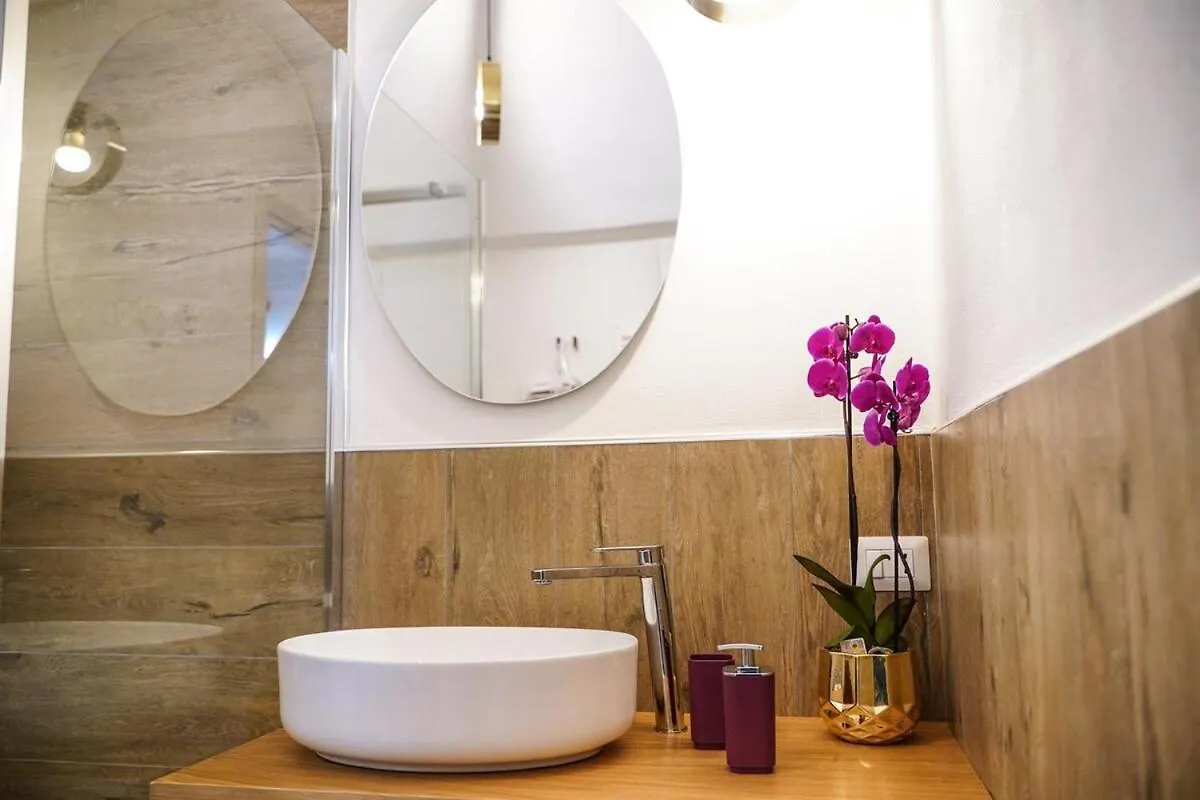 Dimora Cariati Apartment Naples 0*,  Italy