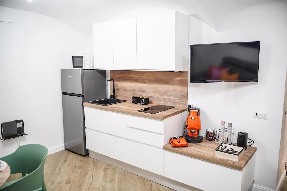 Dimora Cariati Apartment Naples Italy